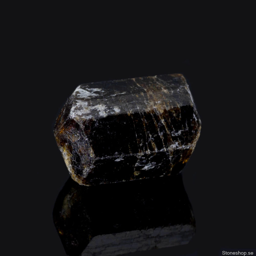 Dravit- kristall